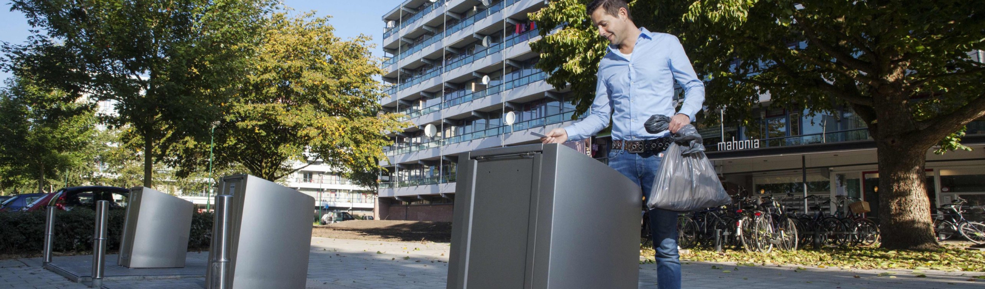 Gemeente Westerkwartier en Kliko tekenen contract voor nieuwe ondergrondse afvalcontainers